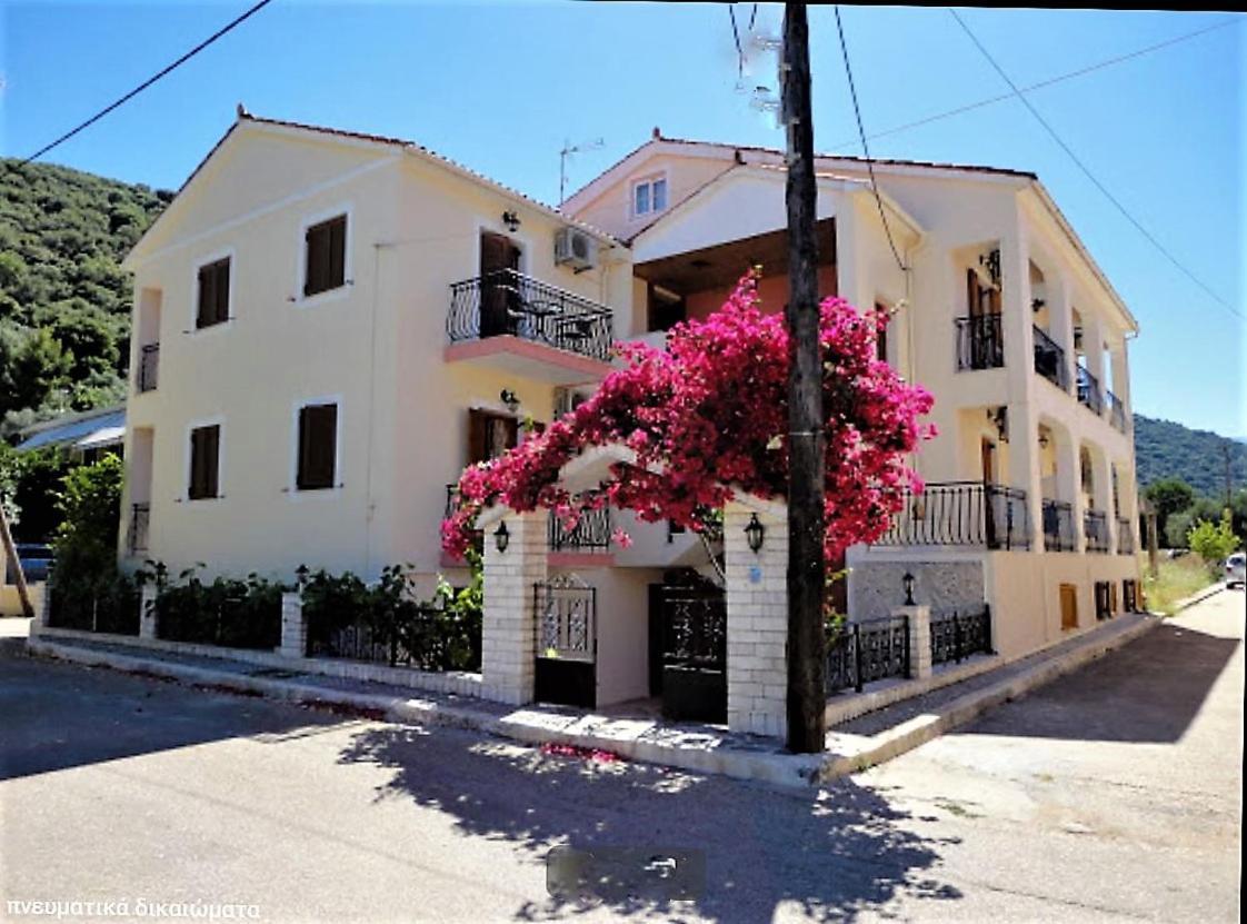 Alexatos Studios&Apartments Agia Efimia Exterior foto