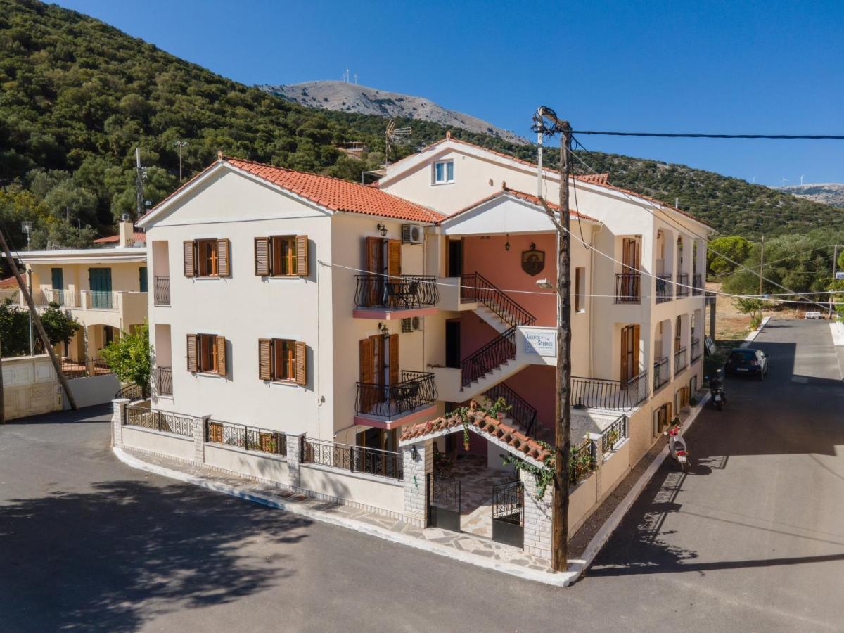 Alexatos Studios&Apartments Agia Efimia Exterior foto