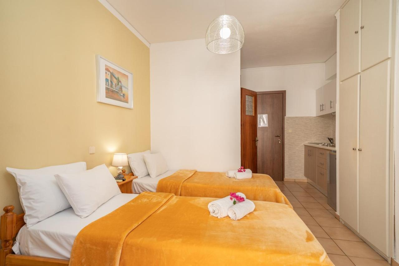 Alexatos Studios&Apartments Agia Efimia Exterior foto