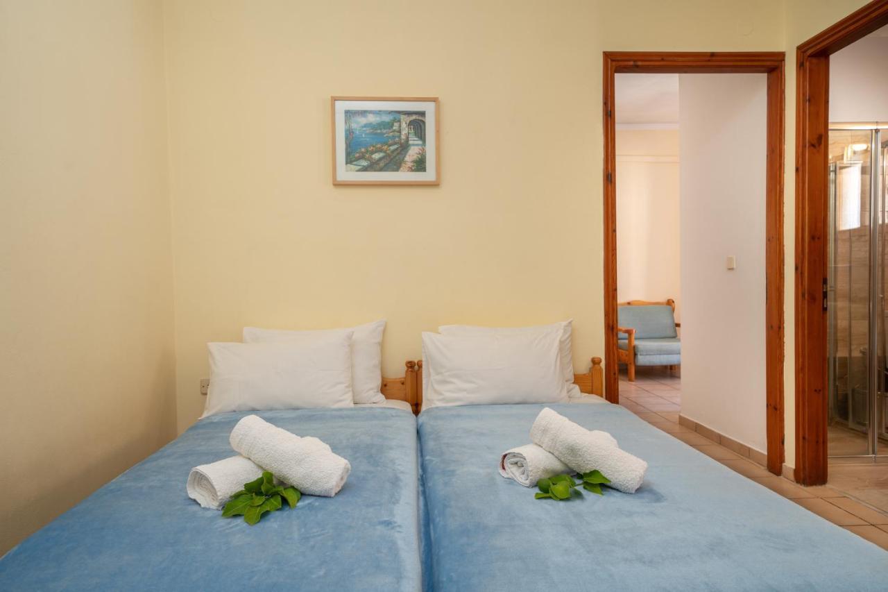 Alexatos Studios&Apartments Agia Efimia Exterior foto