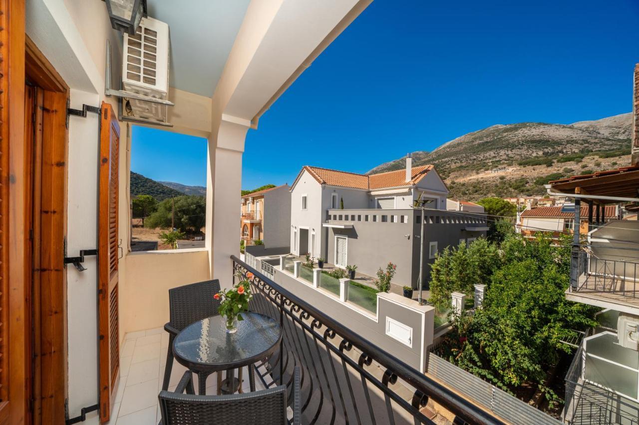 Alexatos Studios&Apartments Agia Efimia Exterior foto