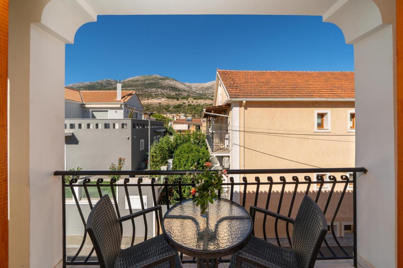 Alexatos Studios&Apartments Agia Efimia Exterior foto