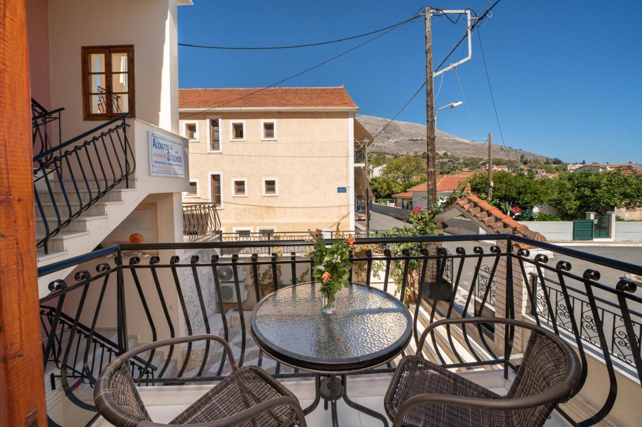 Alexatos Studios&Apartments Agia Efimia Exterior foto