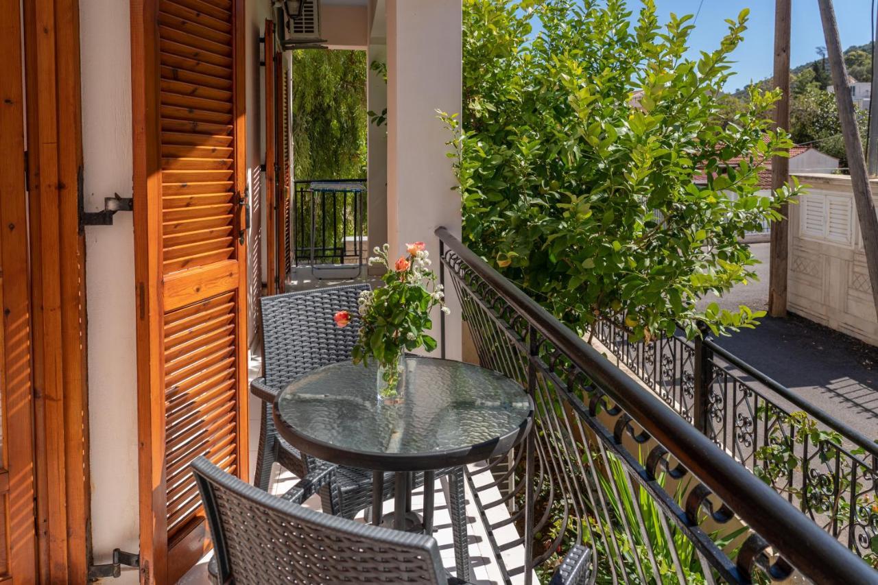 Alexatos Studios&Apartments Agia Efimia Exterior foto